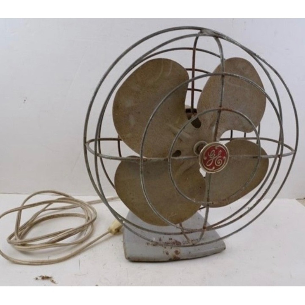 Vintage GE Electric Desk Fan Grey Industrial Metal Cage 4 Blade Antique Decor